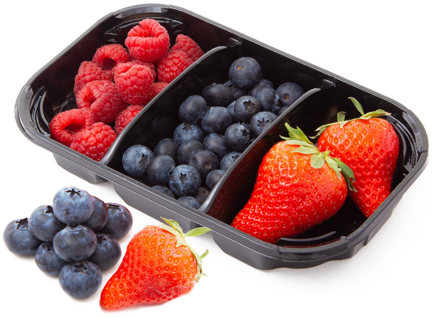 Изображение товара Ягодный микс Клубника Малина Голубика 150 г свежие ягоды в пластиковом лотке