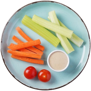 Изображение товара Набор овощей Оранжевая марка Стебли сельдерея Морковь Помидоры Черри с соусом Ранч 170г