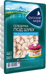 Изображение товара Сельдь Русское море тихоокеанская слабосоленая Филе-кусочки Под шубу традиционный посол в масле 400г