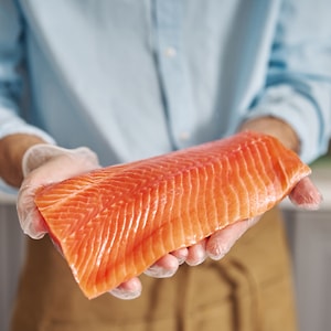 Изображение товара Форель филе на коже охлажденная