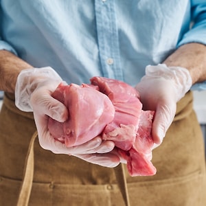 Изображение товара Кролик тушка в разрубе из замороженного сырья