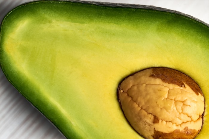 Авокадо 0.25-0.45кг - купить с доставкой в Vprok.ru Перекрёсток по цене ...