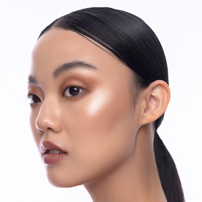 кремовый хайлайтер. хайлайтер инфлюенс лунар. инфлюенс бьюти хайлайтер солар. хайлайтер инфлюенс бьюти. Influence beauty хайлайтер solar с сияющими частицам.