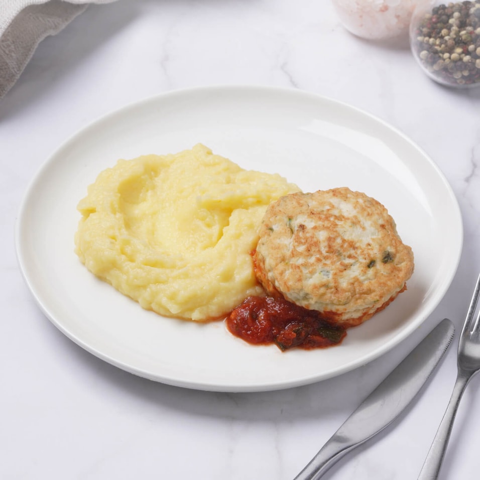 Оладьи Cook Chart куриные с пюре и томатным соусом 220г