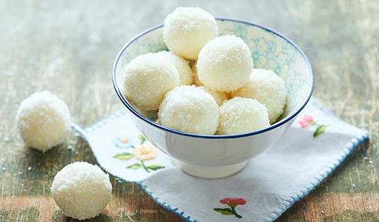 Кокосовые конфеты а-ля Раффаэлло