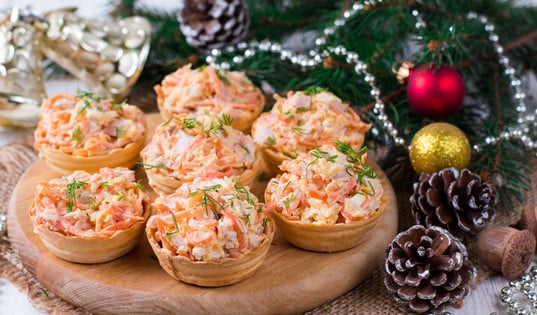Тарталетки с копченой курицей